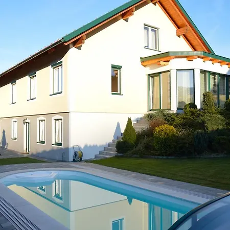 Auszeit Steiraland 2 Mit Jacuzzi Und Swimmingpool Sankt Peter-Freienstein