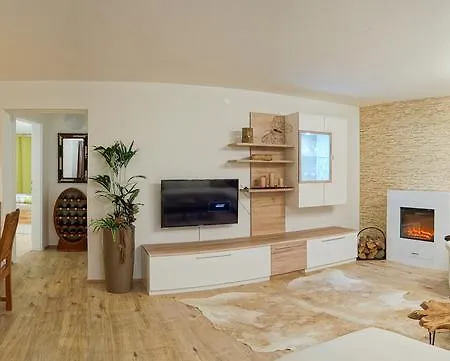 Holiday home Auszeit Steiraland 2 Mit Jacuzzi Und Swimmingpool
