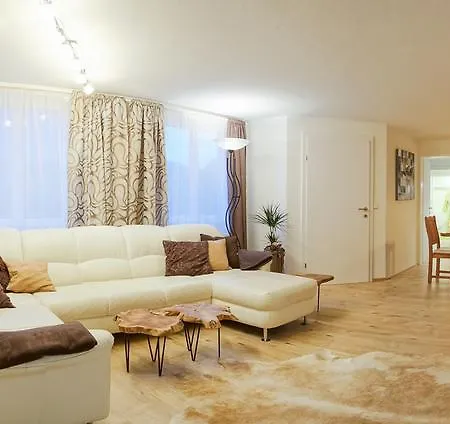 Auszeit Steiraland 2 Mit Jacuzzi Und Swimmingpool Holiday home